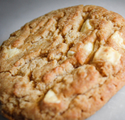 bakehouse-cookies-white-chocolate-peanut-butter-thumb